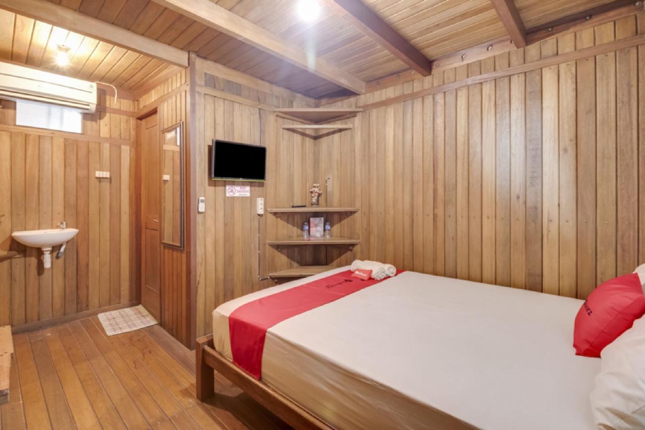 Reddoorz At Omah Kayu Homestay Yogyakarta Prawirotaman Exterior foto